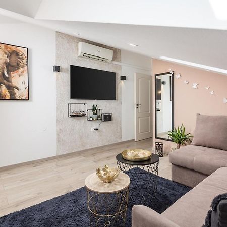 Mucho Mas Appartement Rijeka Buitenkant foto